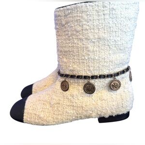 Chanel tweed white and black cap toes chain embe boots